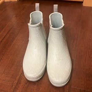 Hunter boots size 6 in blue